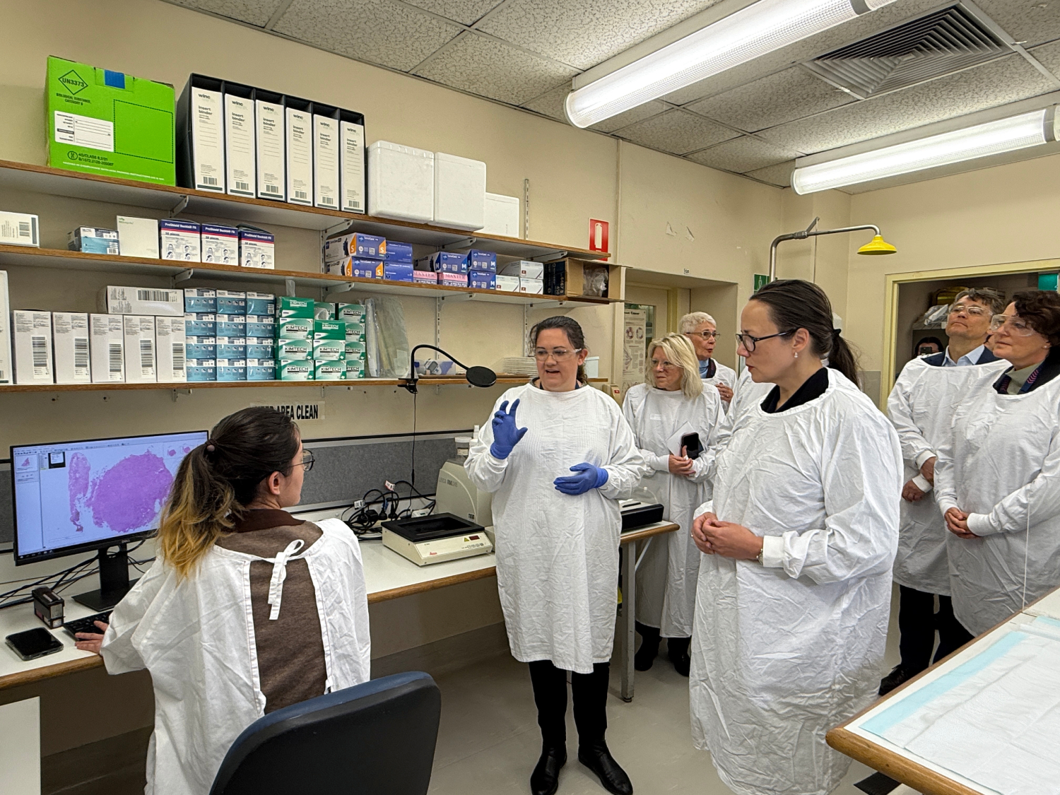 health-minister-harriet-shing-visits-the-victorian-cancer-biobank.jpg
