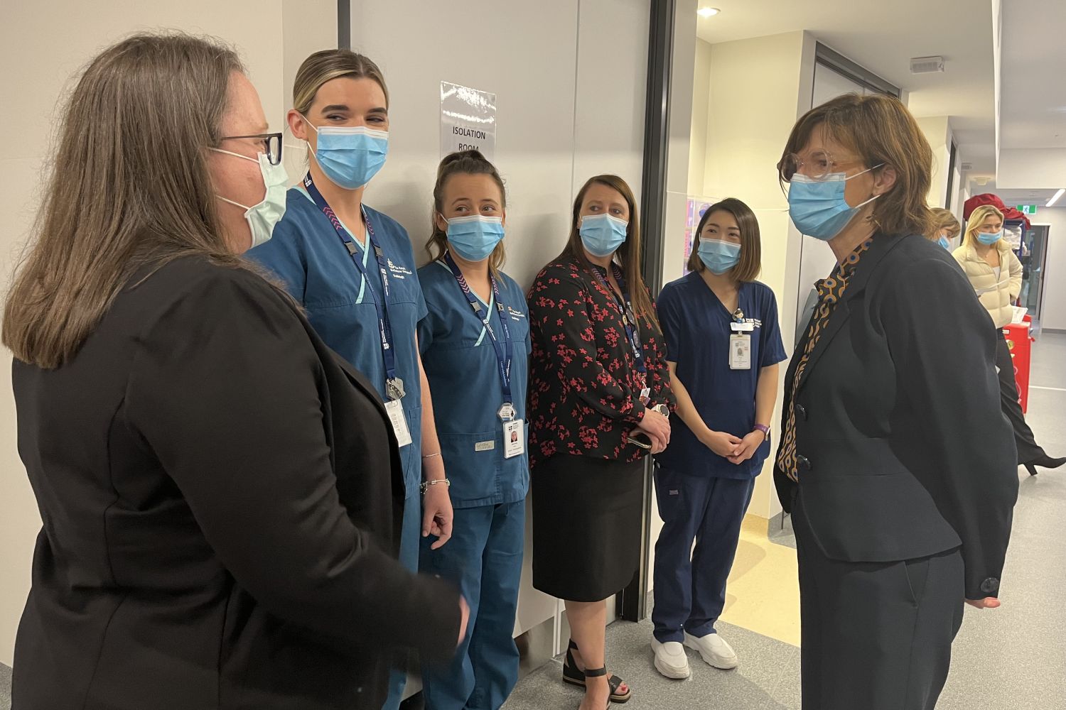 Health minister Mary-Anne Thomas visits RMH staff and international recruits