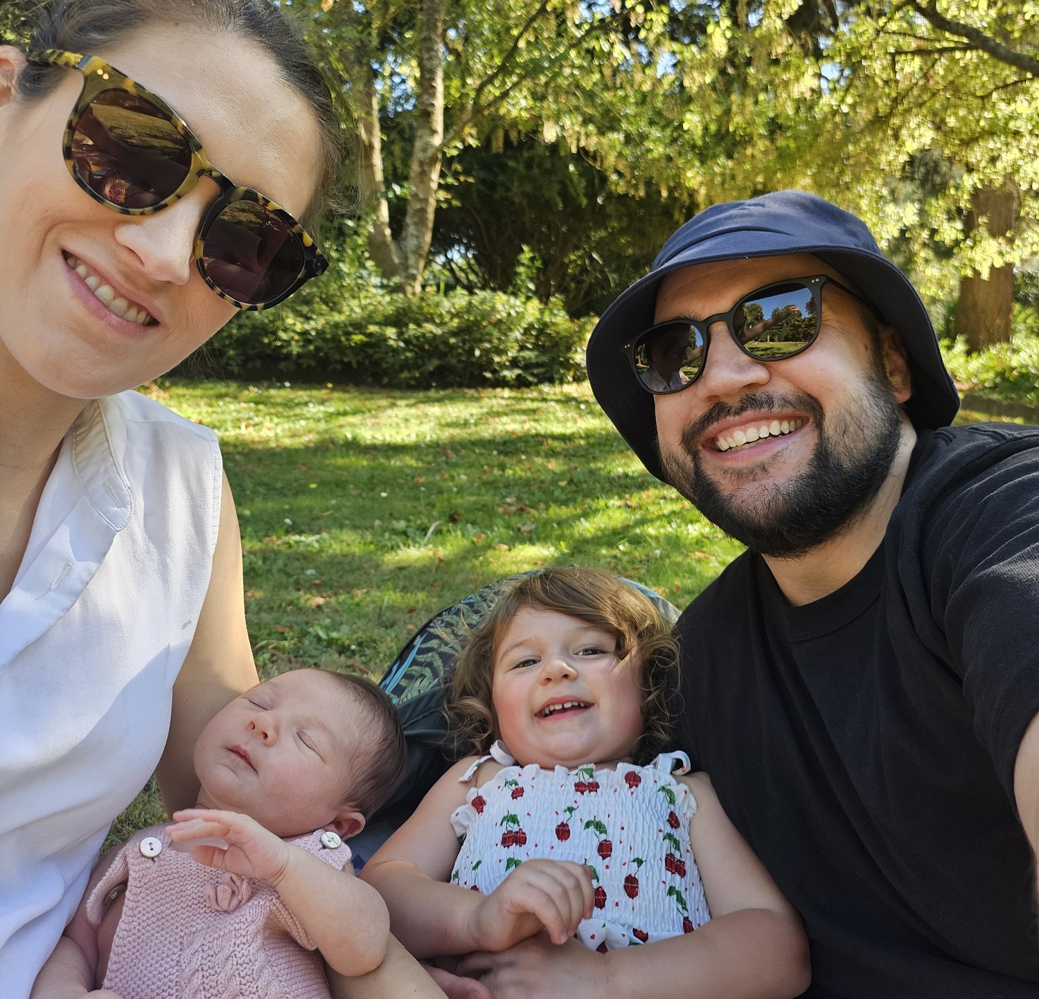 Lara Scott with family