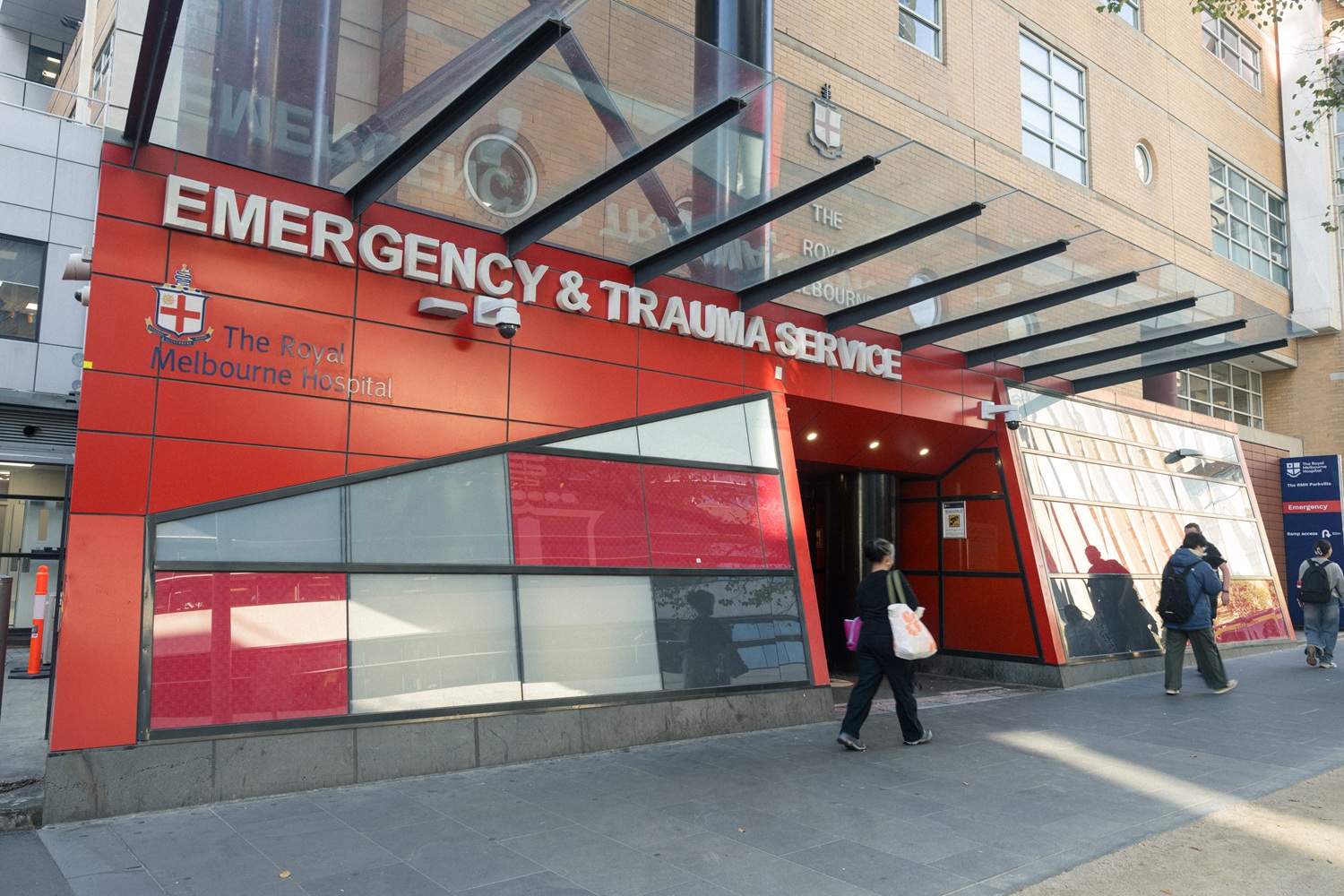 emergency-and-trauma-service-entrance.jpg